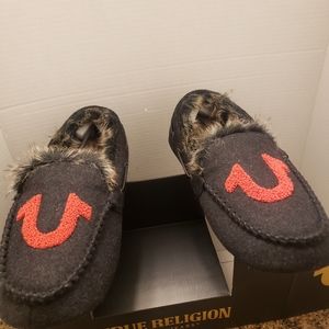 true religion house slippers